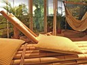 bambusový nábytek - lavička, křeslo, houpací síť s bambusovou tyčí